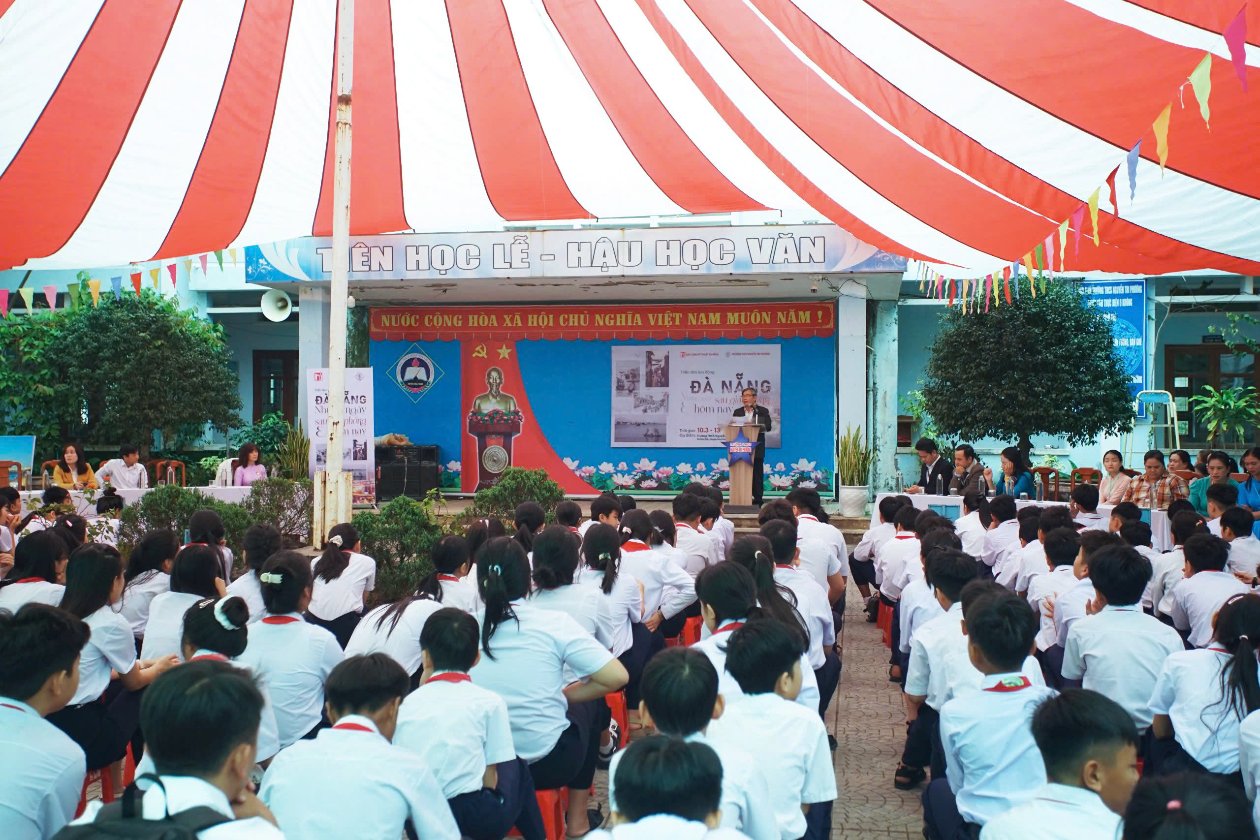 Triển Lãm Mỹ Thuật “Đà Nẵng Những Ngày Sau Giải Phóng Và Hôm Nay”